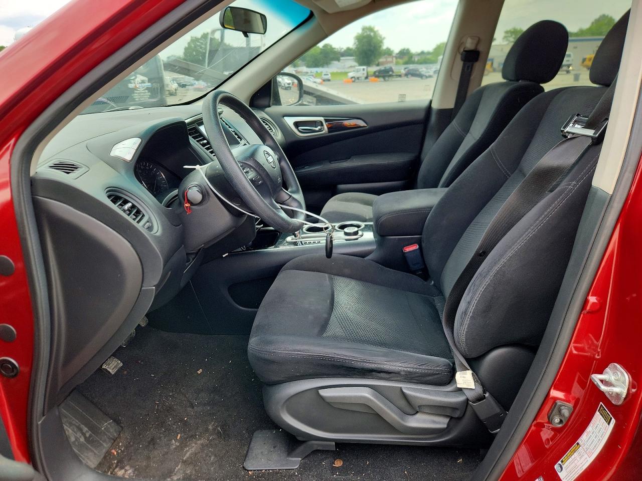 2014 Nissan Pathfinder S Red vin: 5N1AR2MM2EC721389