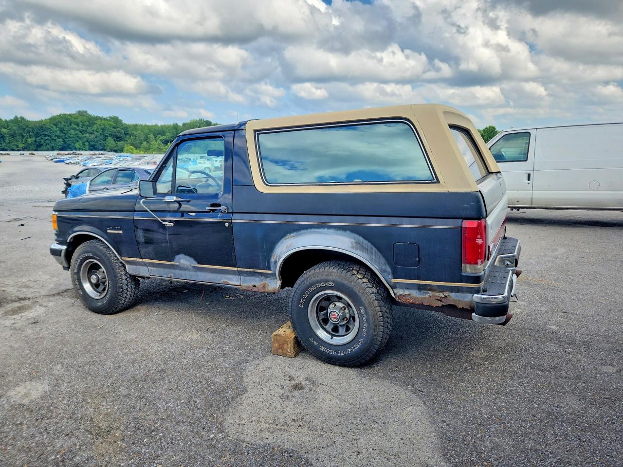 1989 Ford Bronco U100 Black vin: 1FMEU15H1KLB15458