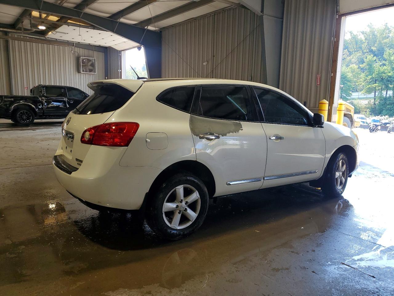 2013 Nissan Rogue S White vin: JN8AS5MV4DW654704