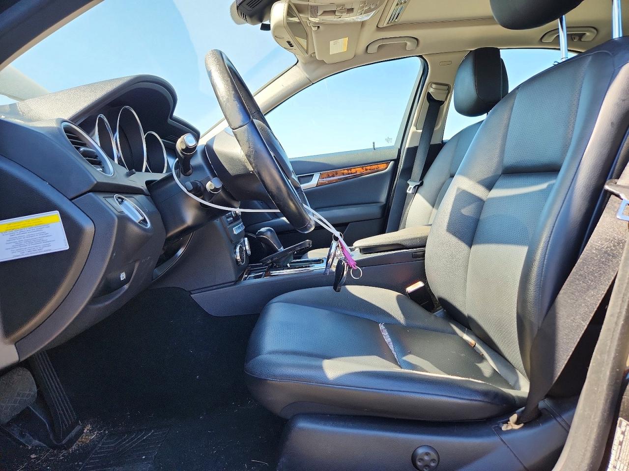2013 Mercedes-benz C 250 Black vin: WDDGF4HB5DR273078