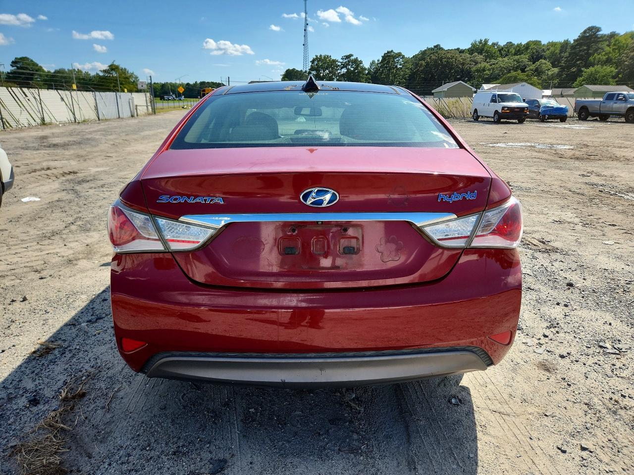 2012 Hyundai Sonata Hybrid Red vin: KMHEC4A4XCA019641