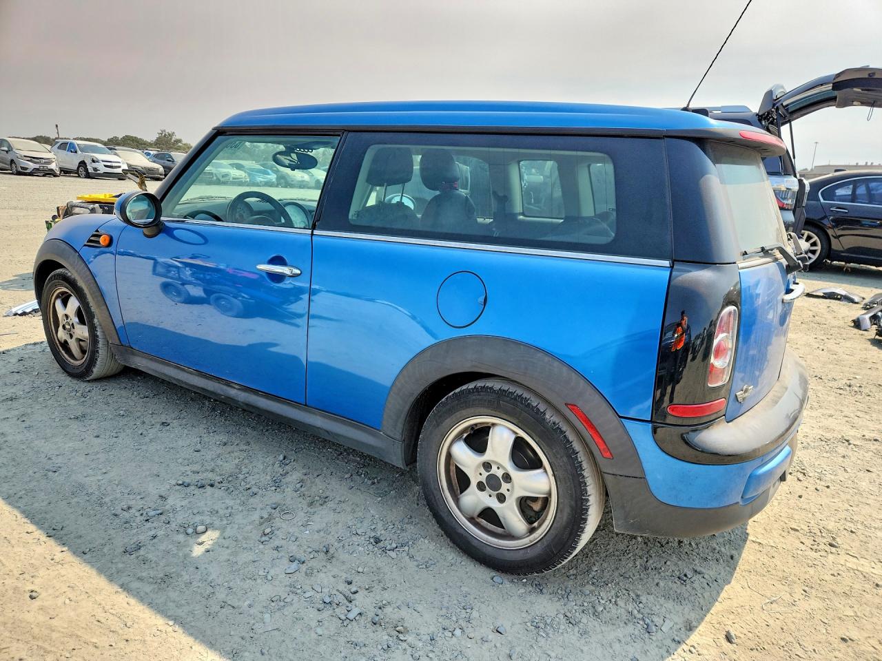 2011 Mini Cooper Clubman Blue vin: WMWZF3C5XBT267515