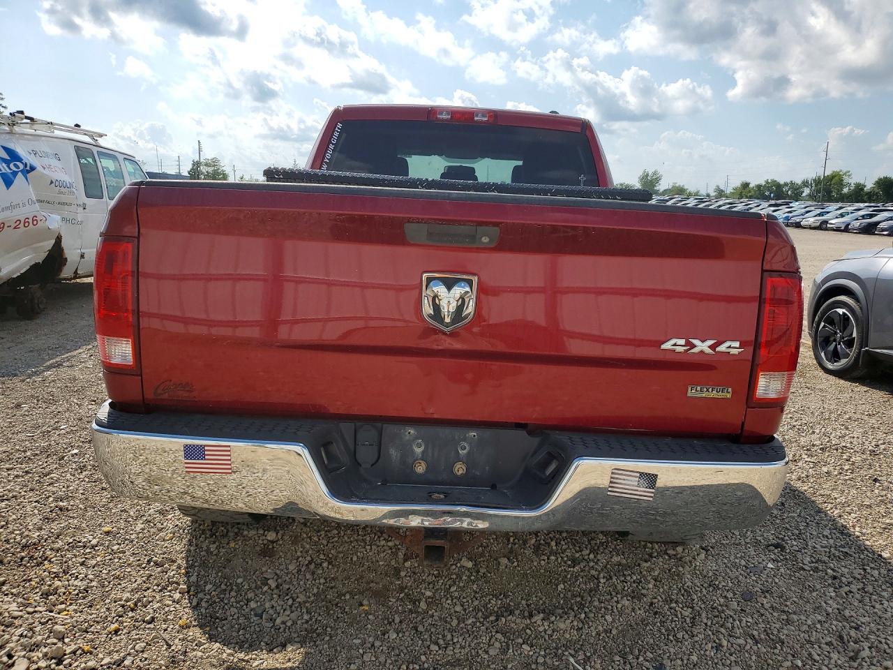 2011 Dodge Ram 1500 Red vin: 1D7RV1GP2BS617835