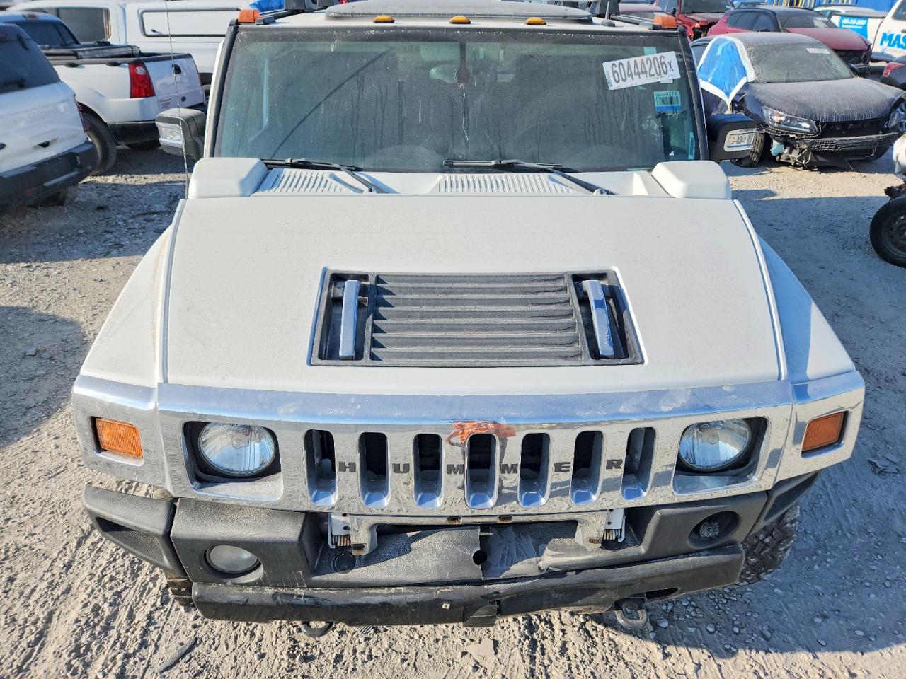 2007 Hummer H2 White vin: 5GRGN23U17H100516