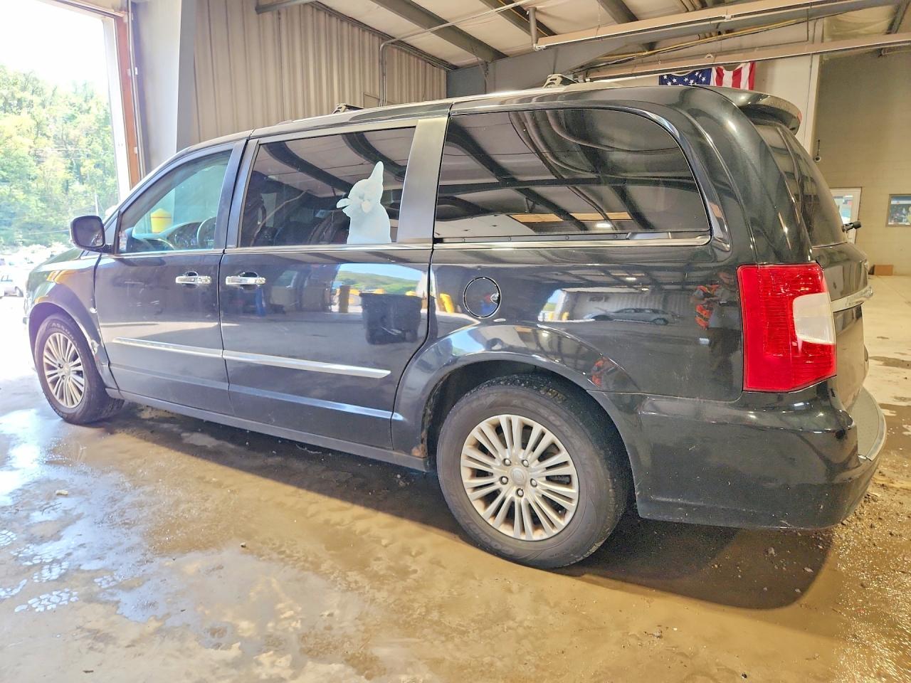 2014 Chrysler Town & Country Limited Black vin: 2C4RC1GG0ER237172