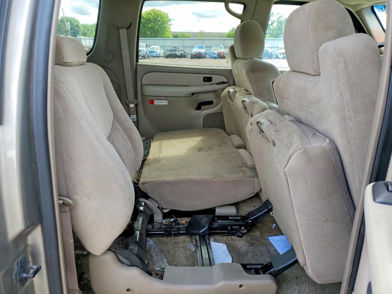 2003 Chevrolet Suburban K2500 Tan vin: 3GNGK26U03G153354