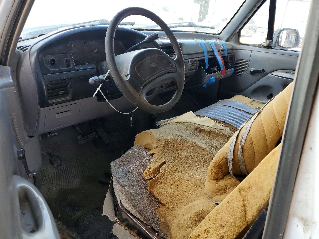 1996 Ford F250 White vin: 1FTHF26H9TEA64068