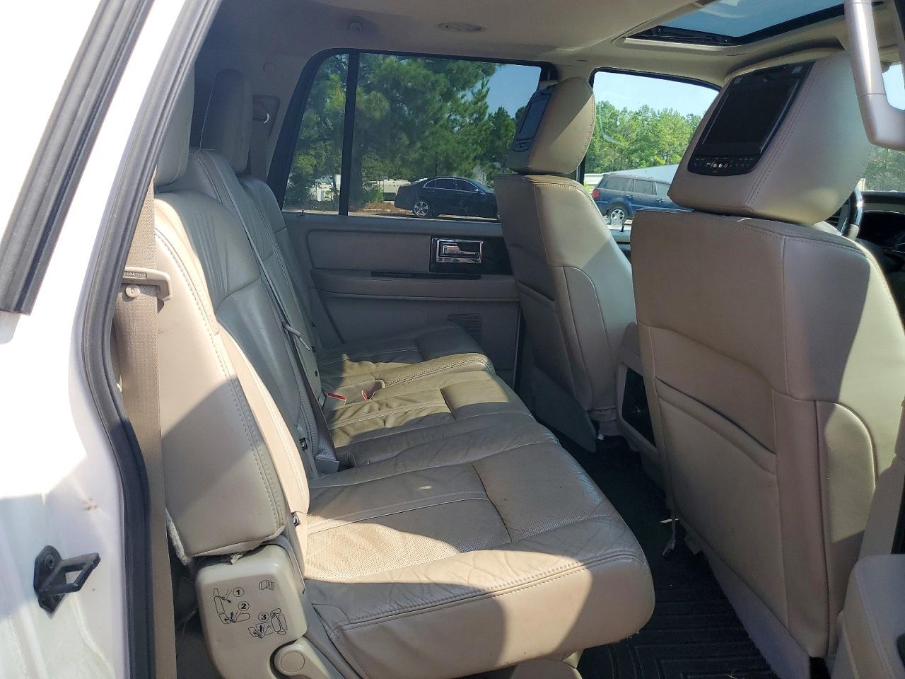 2015 Lincoln Navigator L Белый vin: 5LMJJ3HTXFEJ01584