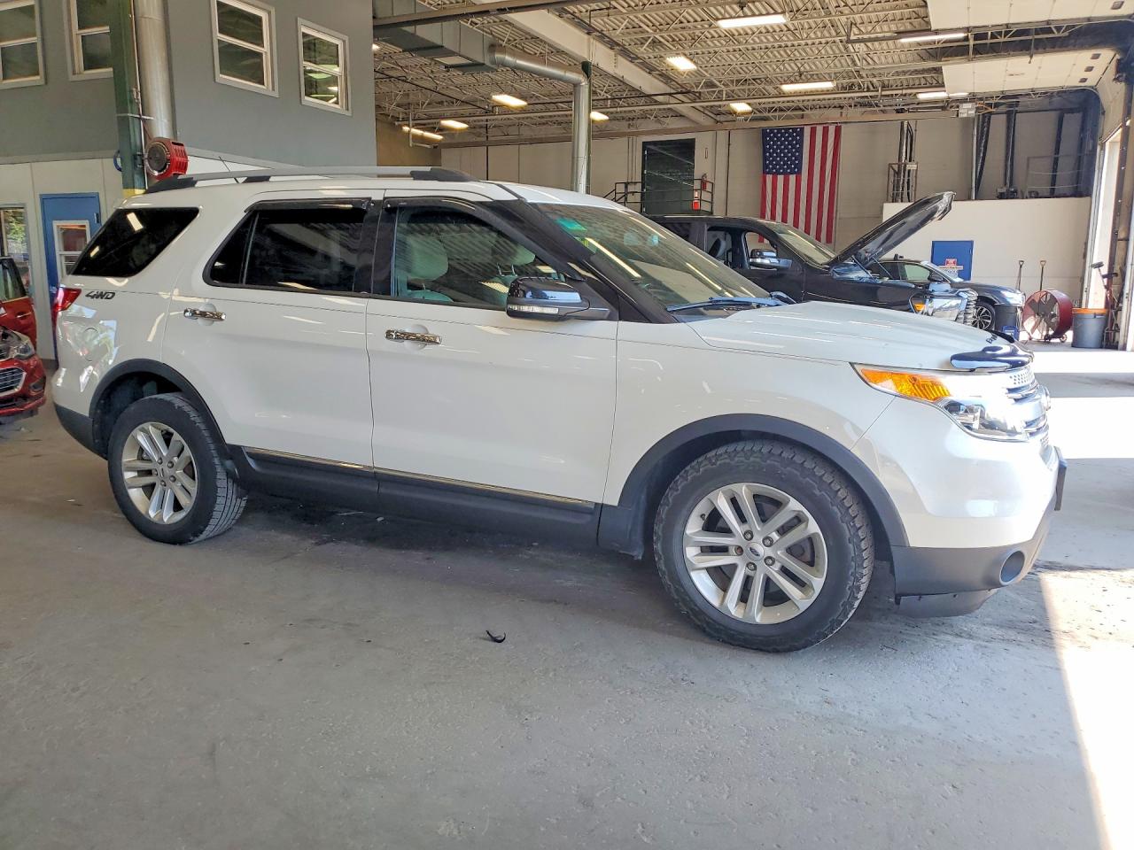 2012 Ford Explorer Xlt White vin: 1FMHK8D87CGA65124
