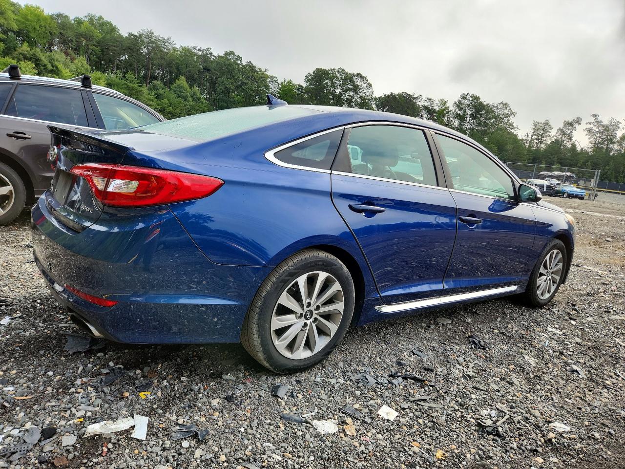 2015 Hyundai Sonata Sport Blue vin: 5NPE34AF8FH028373