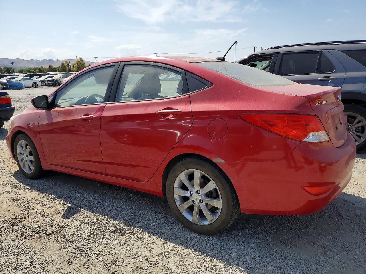 2012 Hyundai Accent Gls Red vin: KMHCU4AE3CU057109