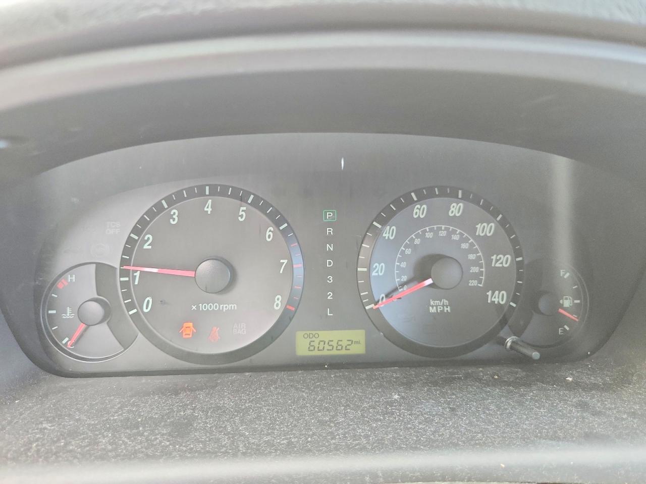 2004 Hyundai Elantra Gls Серебряный vin: KMHDN46D94U863894