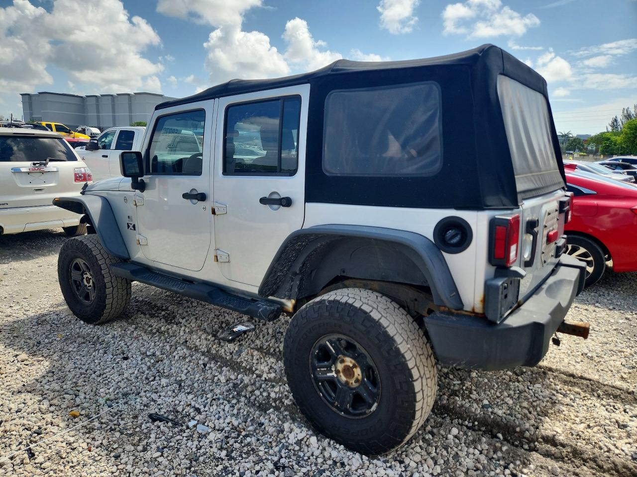2007 Jeep Wrangler X Silver vin: 1J4GA39197L140348