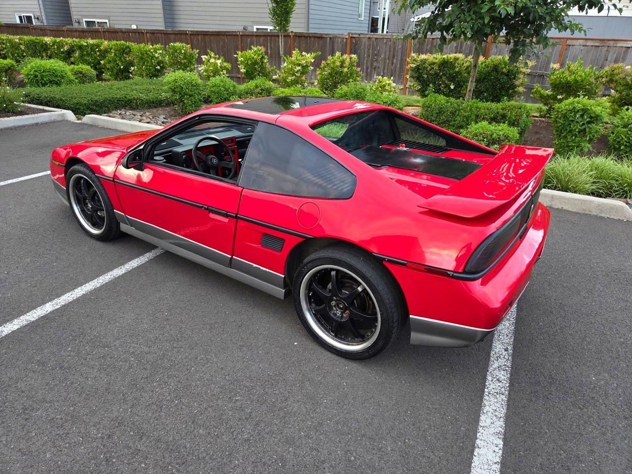 1986 Pontiac Fiero Gt Red vin: 1G2PG9797GP281044