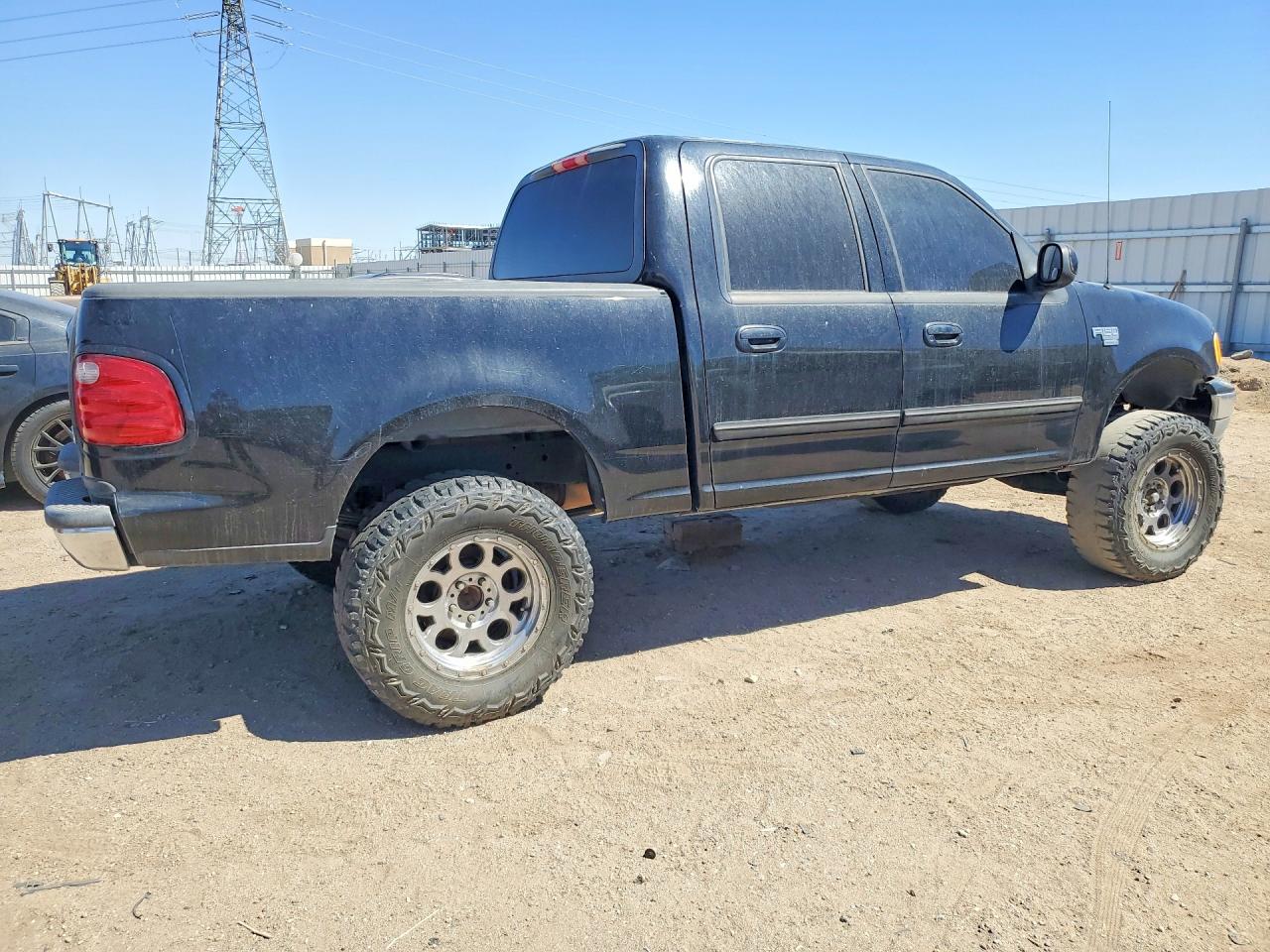 2003 Ford F150 Supercrew Black vin: 1FTRW07613KC83016