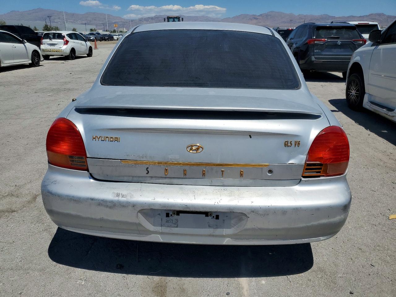 2000 Hyundai Sonata Gls Silver vin: KMHWF35V1YA276140