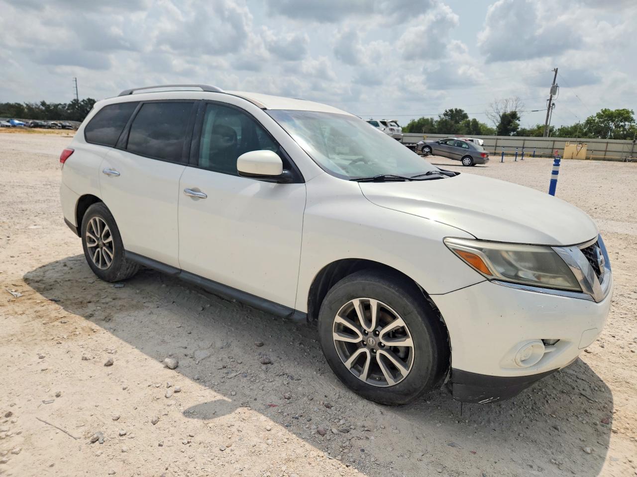 2013 Nissan Pathfinder S White vin: 5N1AR2MM8DC688865