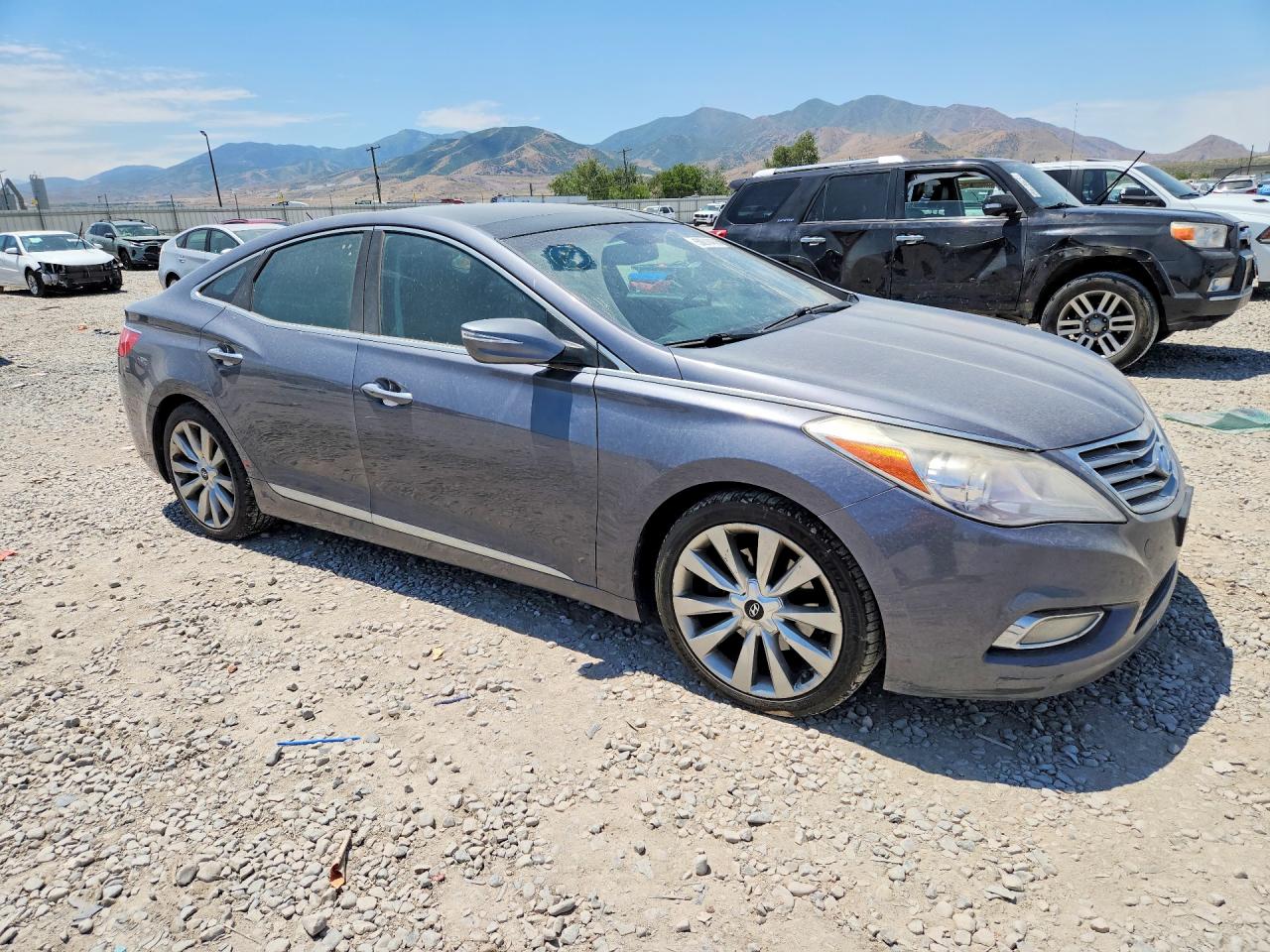 2013 Hyundai Azera Base Gray vin: KMHFH4JG7DA321647