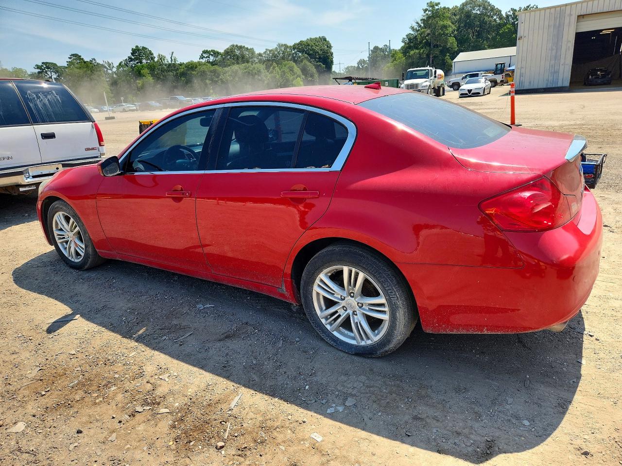 2011 Infiniti G37 Sedan X Red vin: JN1CV6AR1BM402610