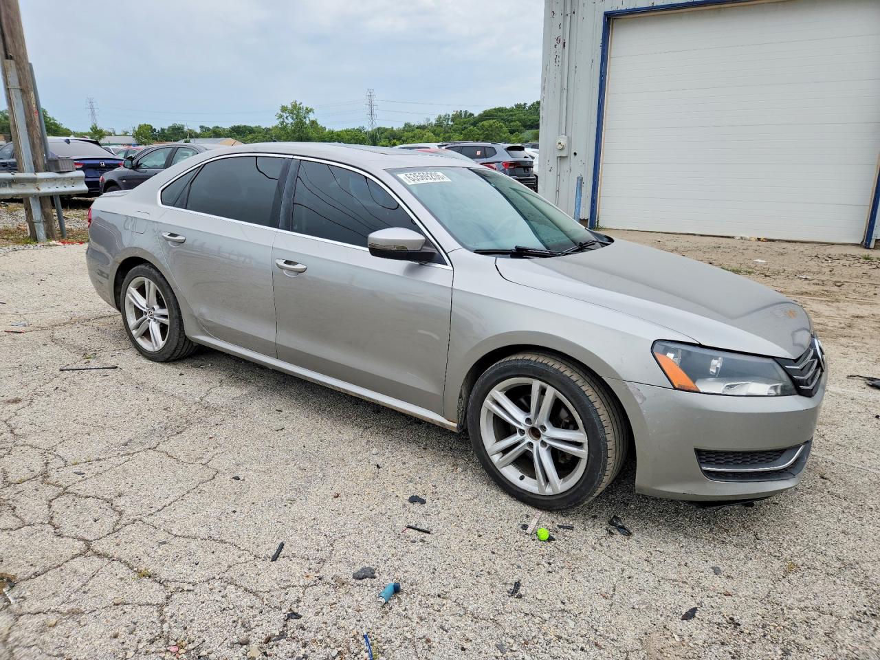 2014 Volkswagen Passat Se Серебряный vin: 1VWBS7A31EC053328