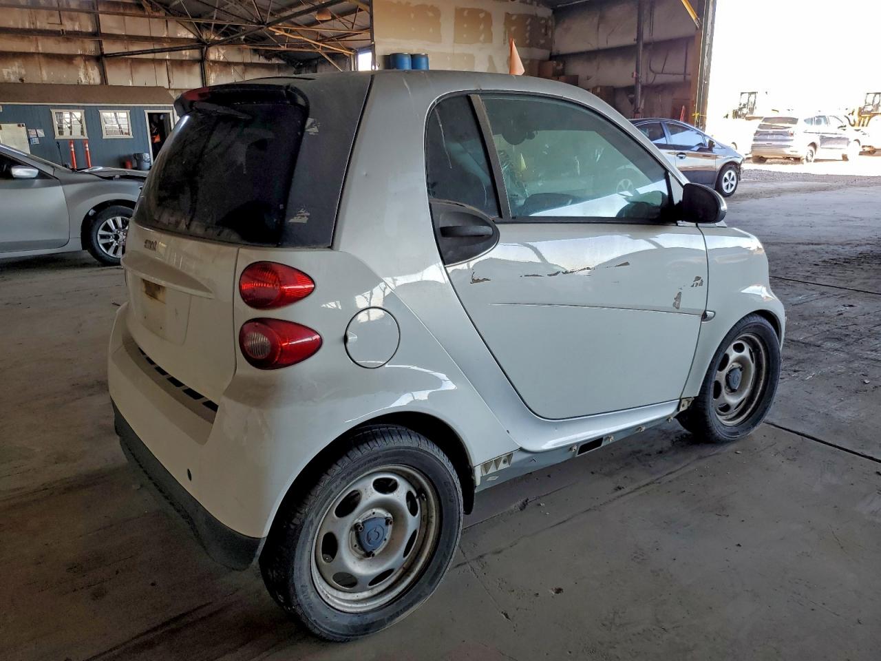 2014 Smart Fortwo Pure White vin: WMEEJ3BA7EK734190