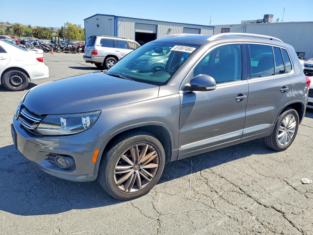 2013 Volkswagen Tiguan S Серый vin: WVGAV7AX1DW547741