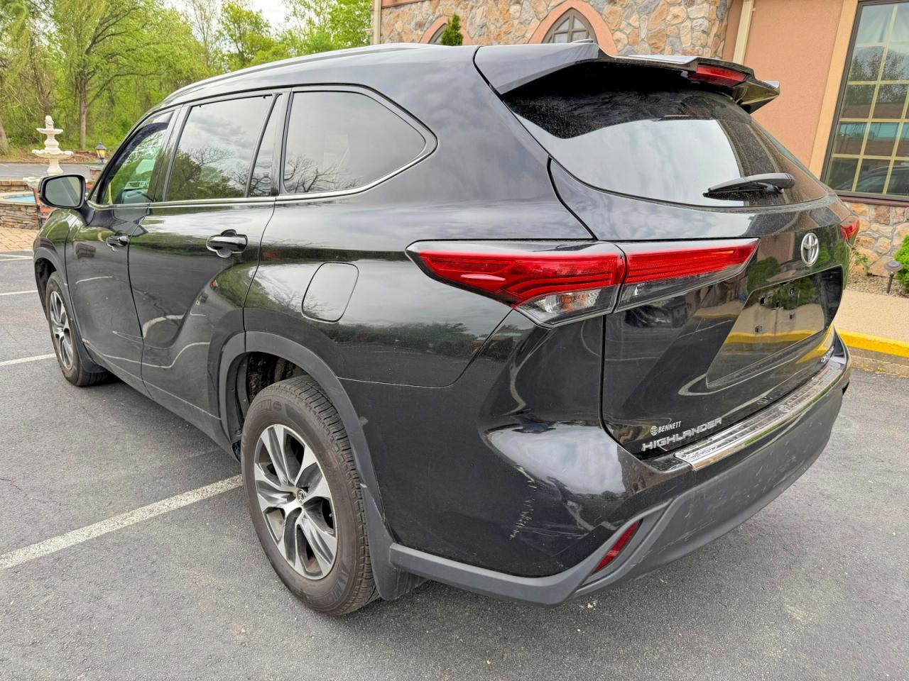 2022 Toyota Highlander Xle Черный vin: 5TDGZRBH5NS591314