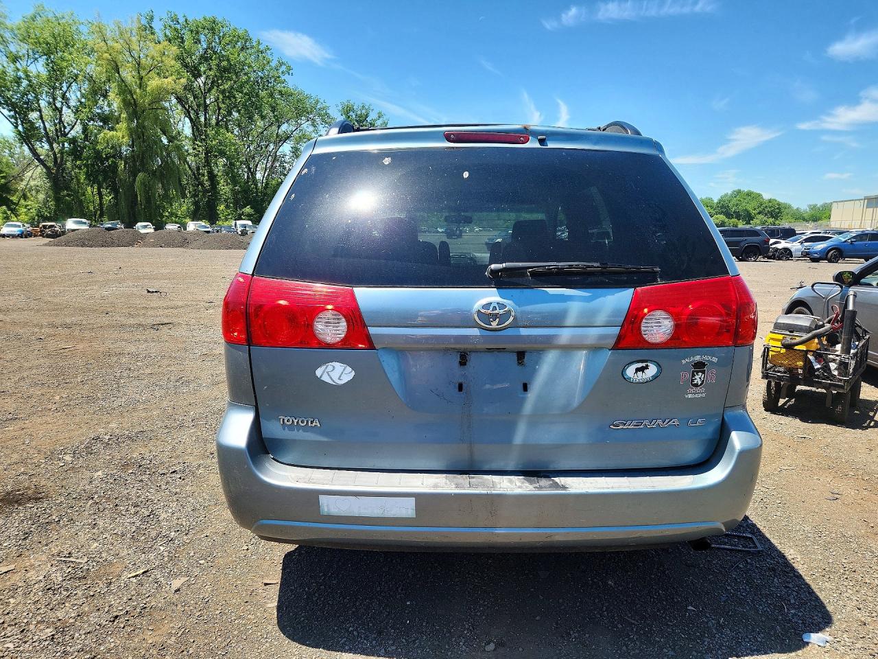 2008 Toyota Sienna Le 7-passenger Gray vin: 5TDZK23C08S211694
