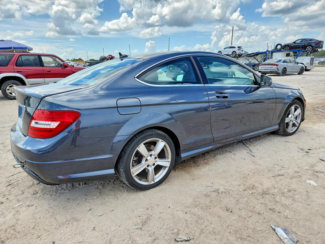 2013 Mercedes-benz C 250 Gray vin: WDDGJ4HBXDF989457