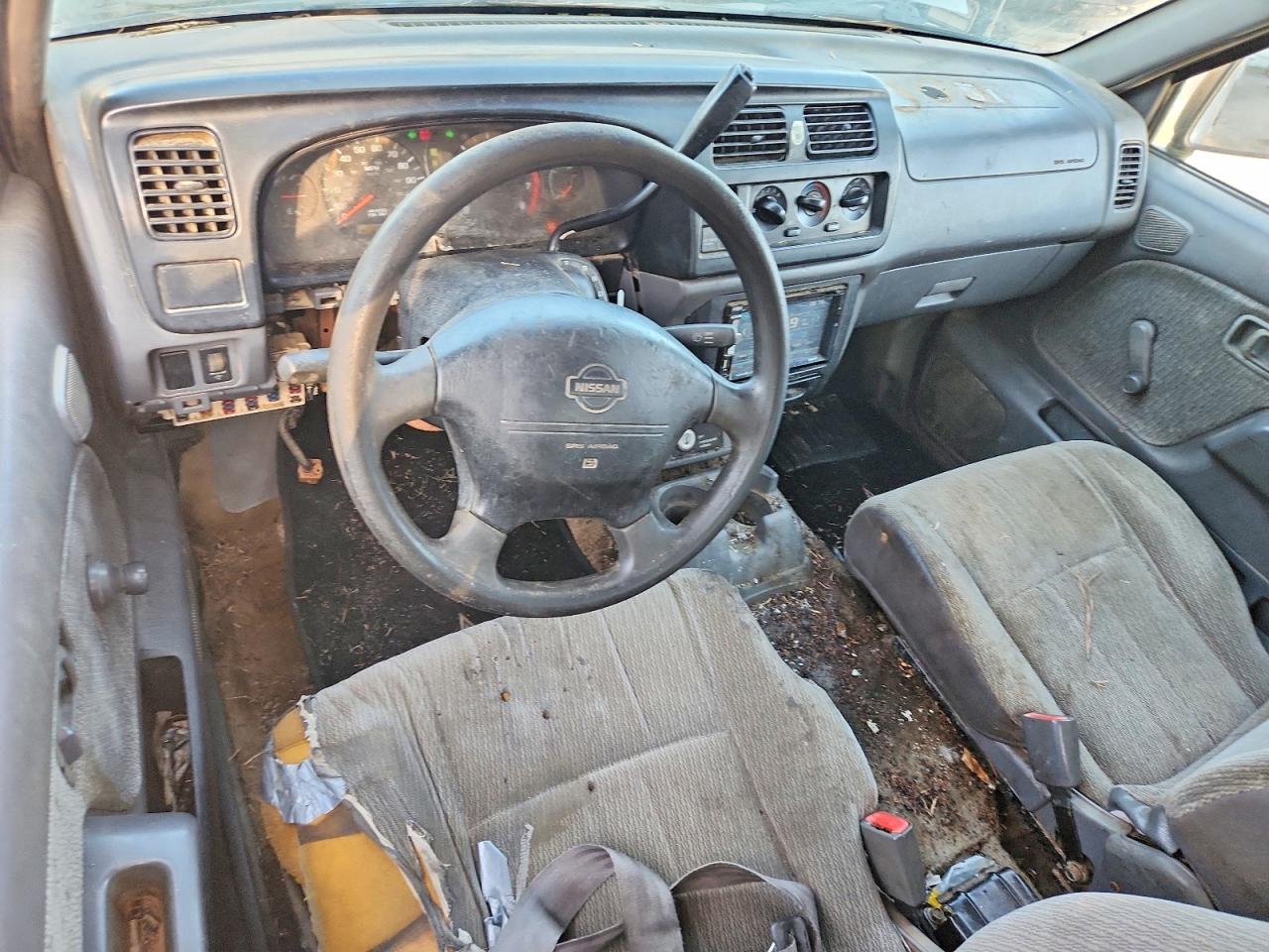2000 Nissan Frontier Xe Серебряный vin: 1N6DD26S9YC414380