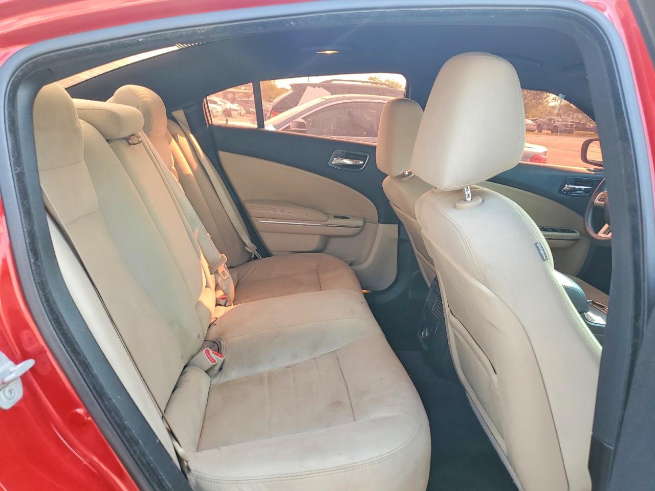 2011 Dodge Charger Red vin: 2B3CL3CG7BH538340