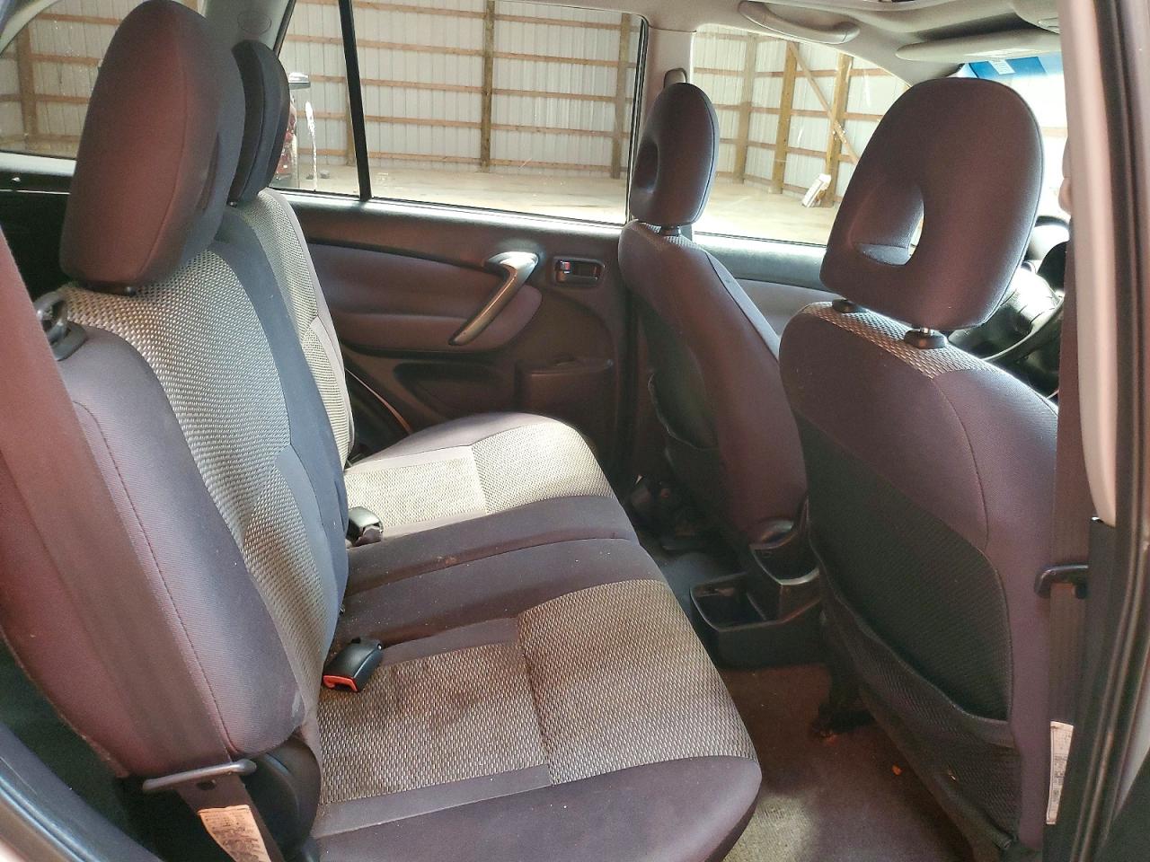 2004 Toyota Rav4 Base Silver vin: JTEHD20V246001227