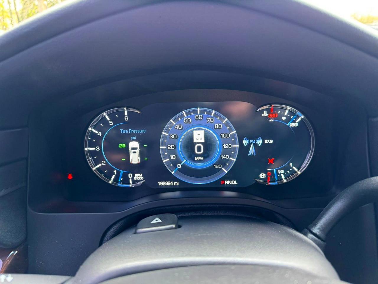 2019 Cadillac Escalade Luxury Черный vin: 1GYS4BKJ4KR364476