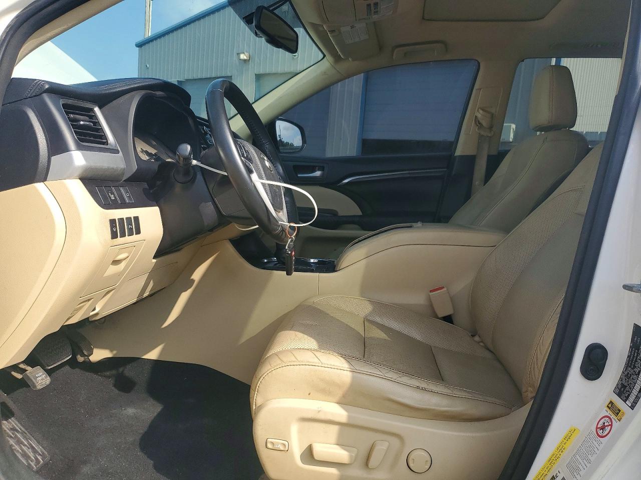 2015 Toyota Highlander Limited White vin: 5TDYKRFH9FS066955