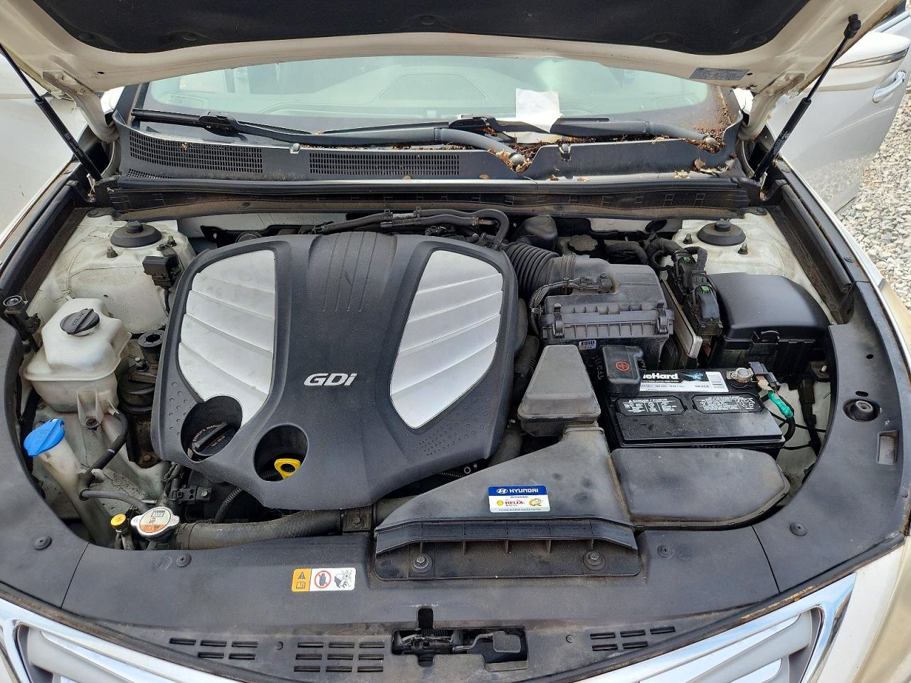 2013 Hyundai Azera Base White vin: KMHFG4JG5DA223025