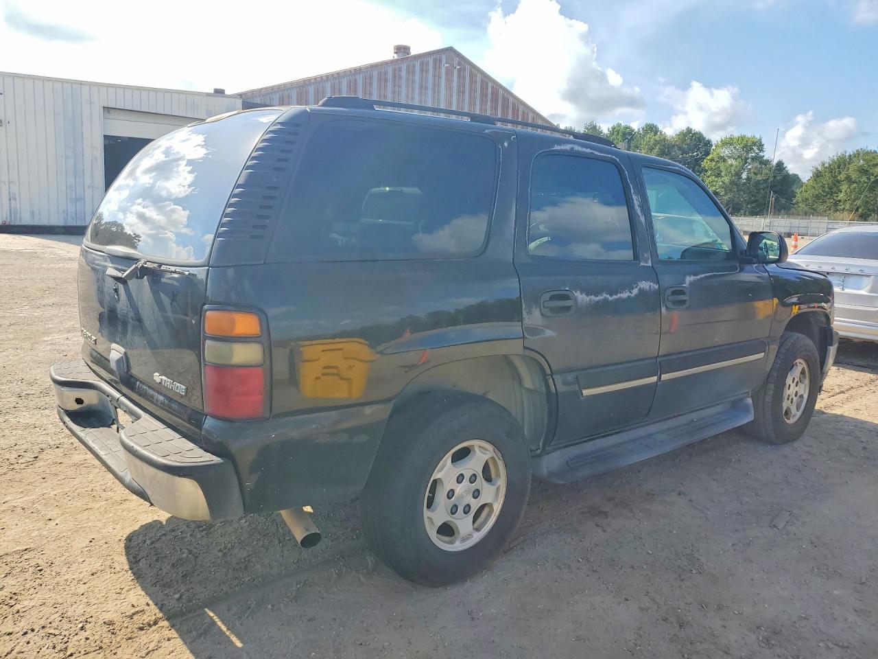 2005 Chevrolet Tahoe C1500 Black vin: 1GNEC13VX5J144352