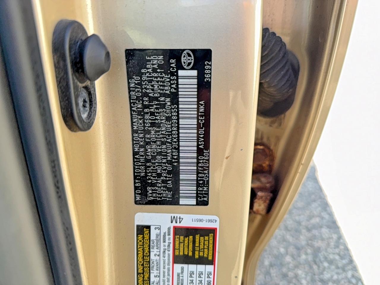 2011 Toyota Camry Base Gold vin: 4T4BF3EK6BR098855