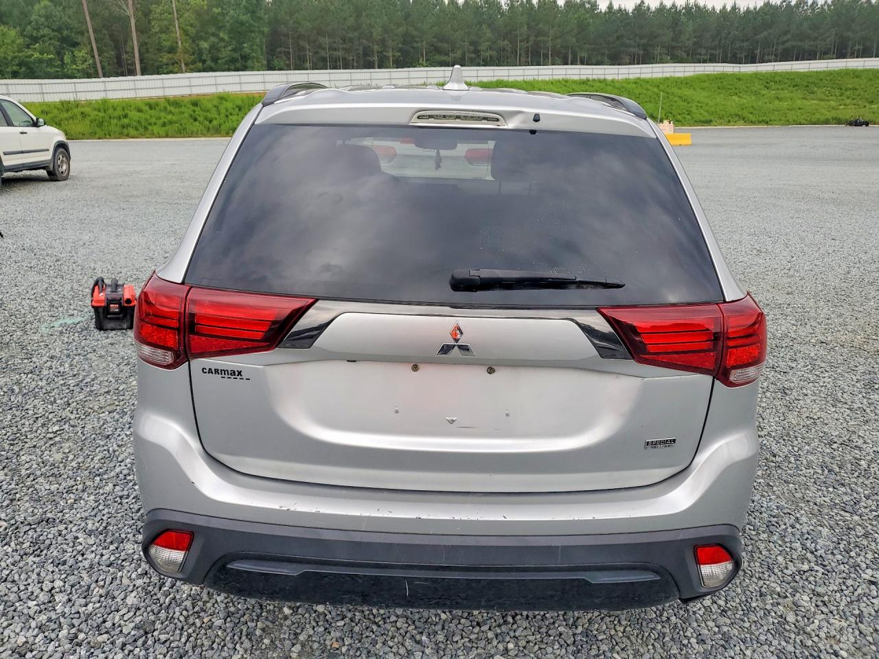 2020 Mitsubishi Outlander Se Серебряный vin: JA4AD3A35LZ006857