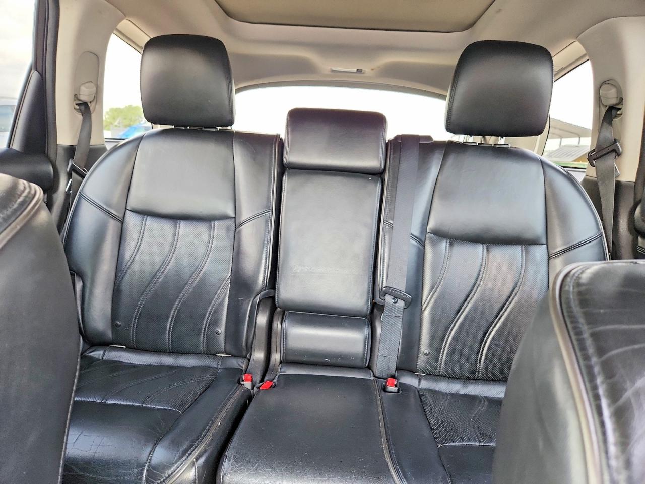 2013 Infiniti Jx35 Base Silver vin: 5N1AL0MM4DC300391