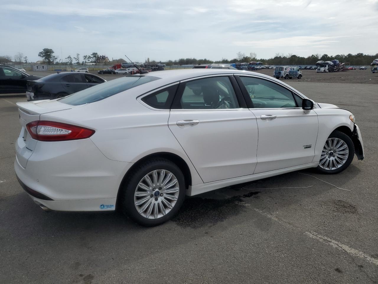 2014 Ford Fusion Titanium Phev Белый vin: 3FA6P0SU4ER382696