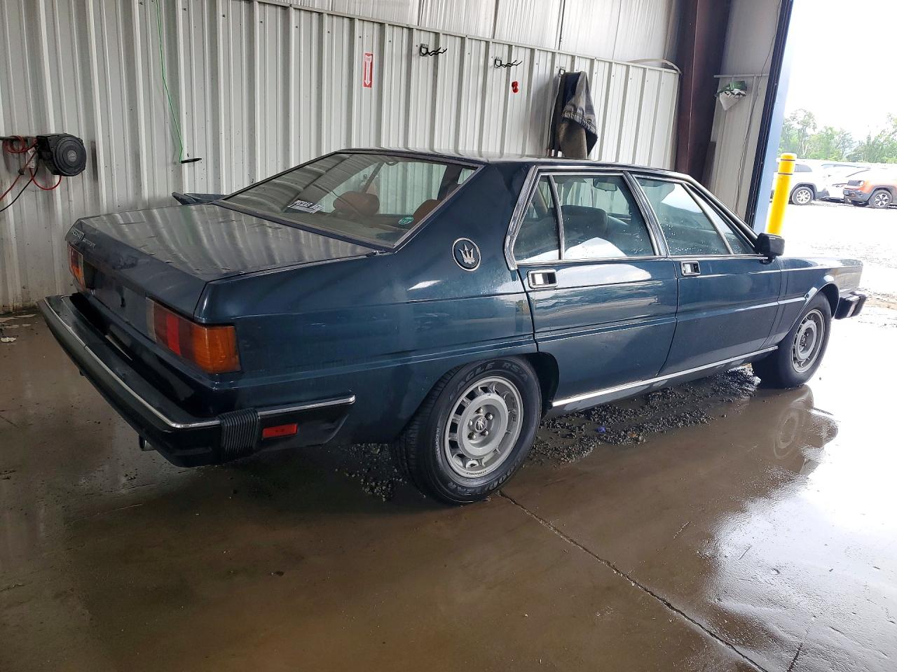 1984 Maserati Quattroporte Blue vin: ZAMBC110XEA305054