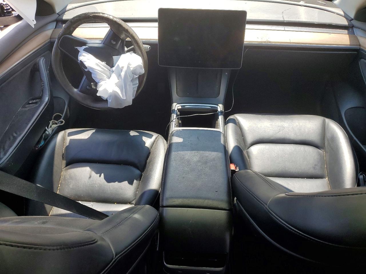 2023 Tesla Model 3 Красный vin: 5YJ3E1EA3PF453899