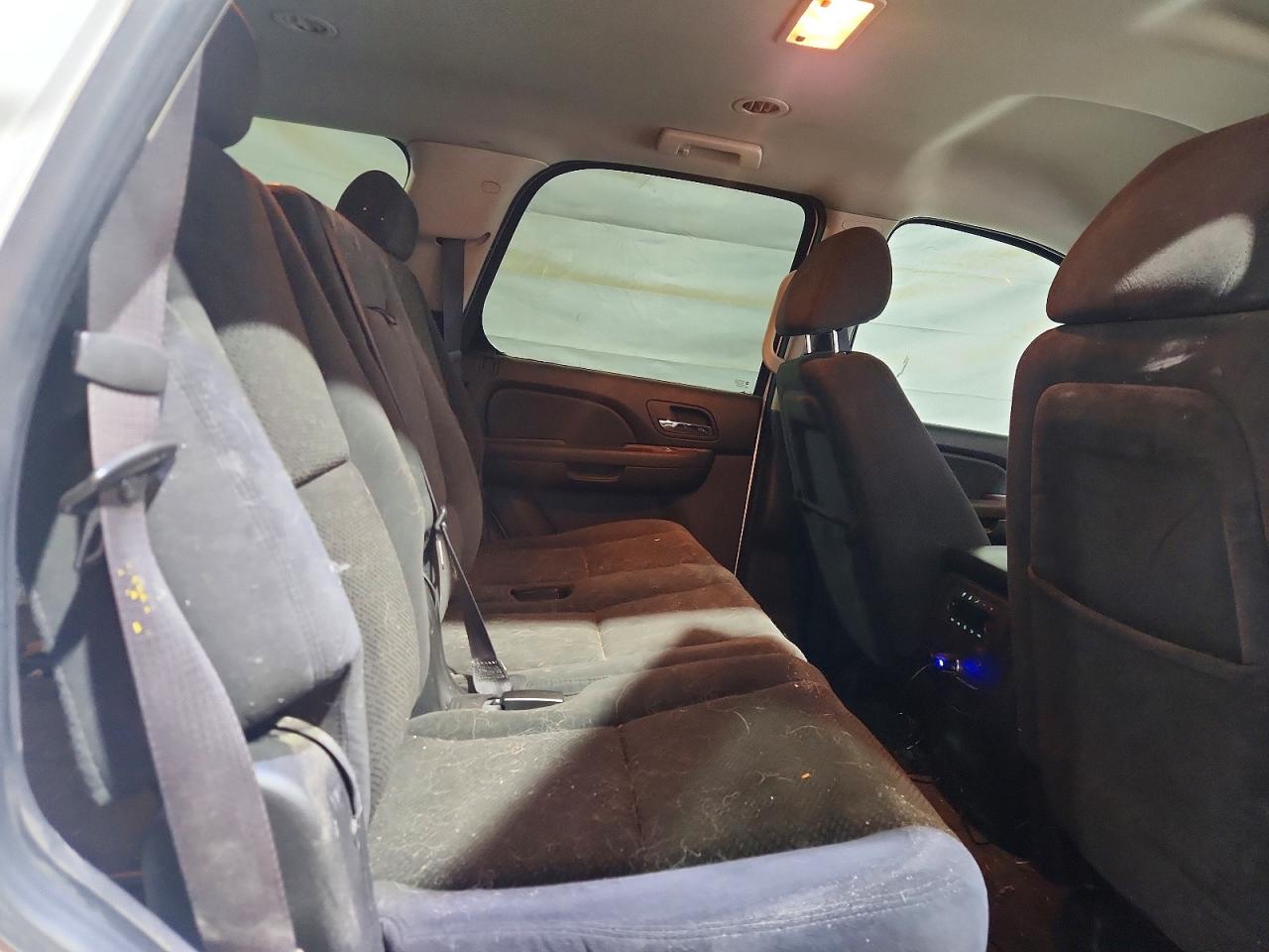 2007 Gmc Yukon White vin: 1GKFK13077J112342