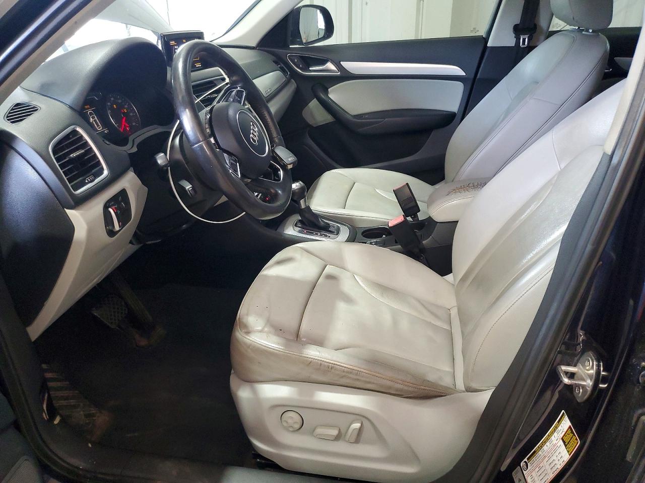 2015 Audi Q3 Premium Plus Black vin: WA1EFCFS1FR004684