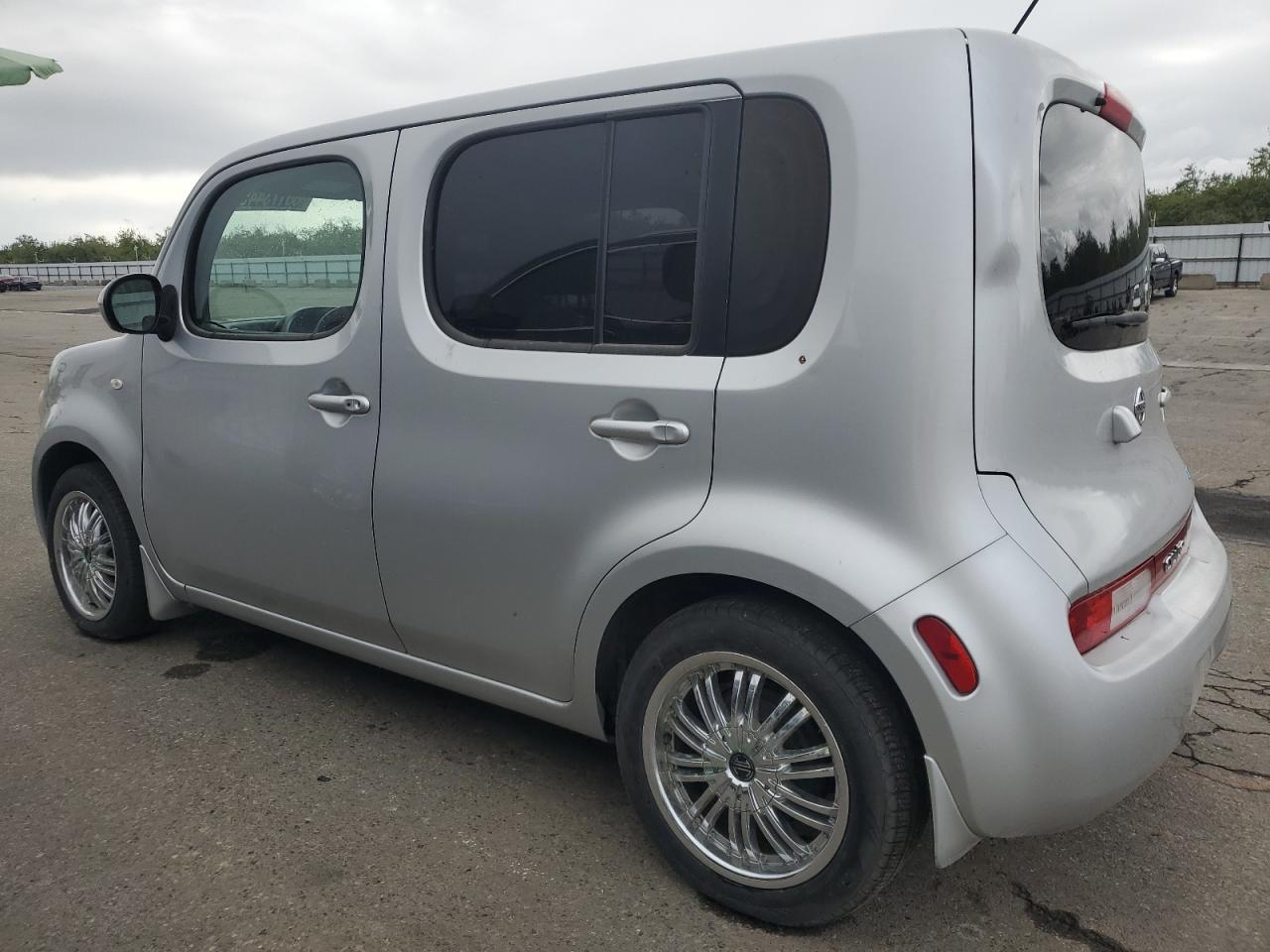 2014 Niss Cube Серебряный vin: JN8AZ2KR6ET351281