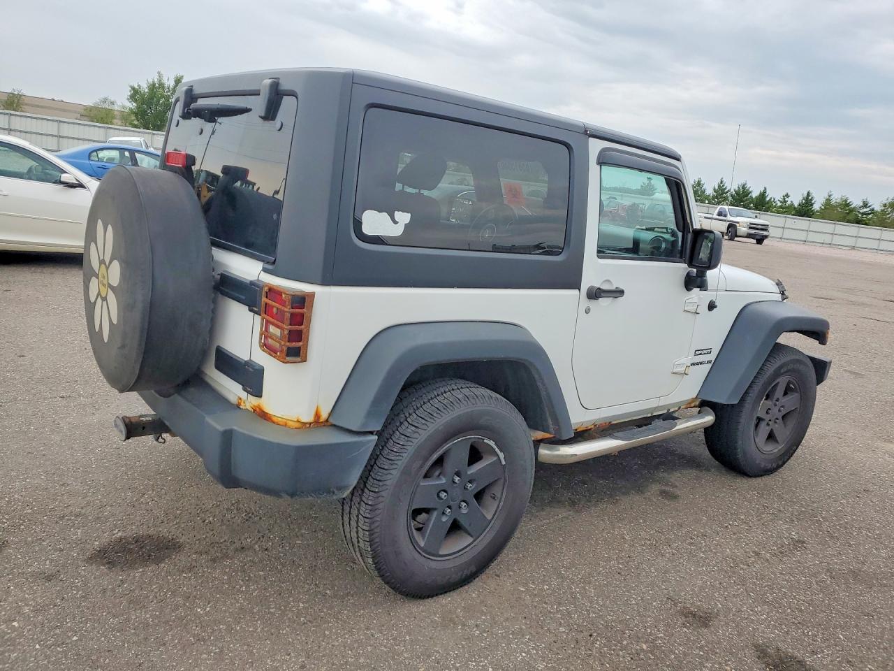 2011 Jeep Wrangler Sport White vin: 1J4AA2D10BL636915