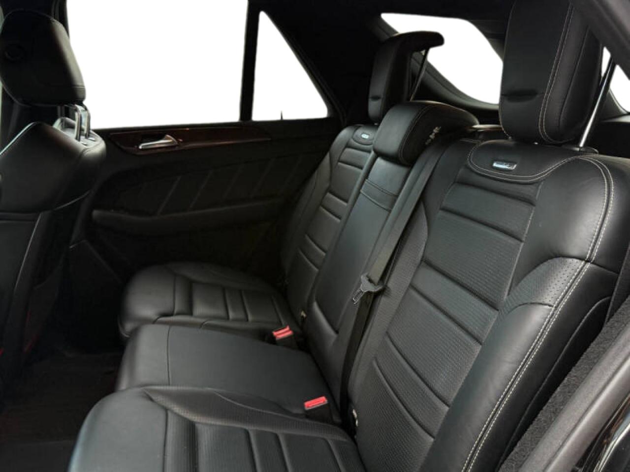 2012 Mercedes-benz Ml 63 Amg Black vin: 4JGDA7EB3CA067753