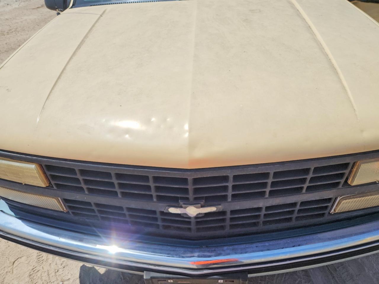 1992 Chevrolet Gmt-400 C1500 Tan vin: 2GCEC19K5N1229955