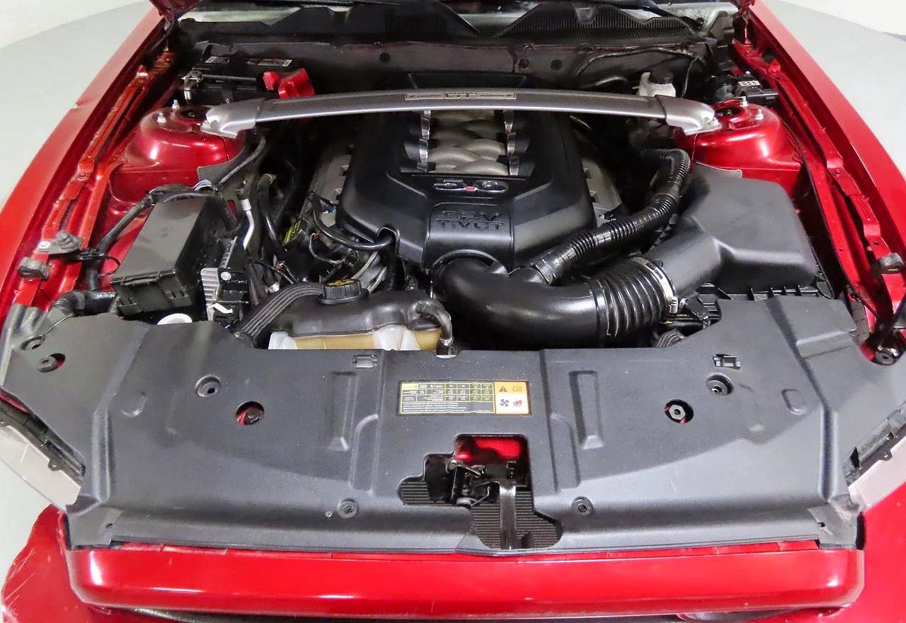 2014 Ford Mustang Gt Красный vin: 1ZVBP8CF0E5321594