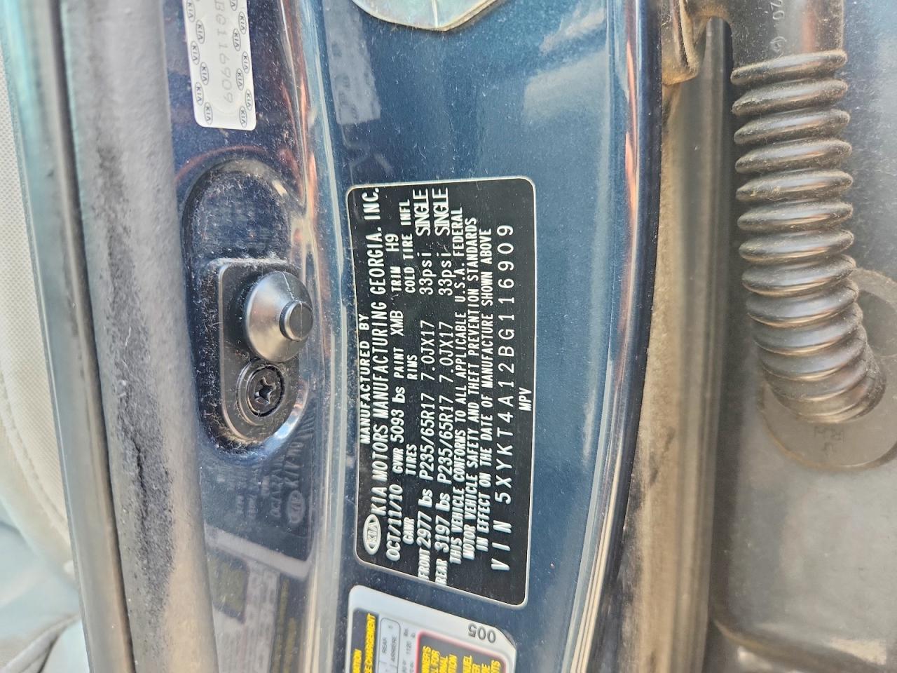2011 Kia Sorento Lx Синий vin: 5XYKT4A12BG116909